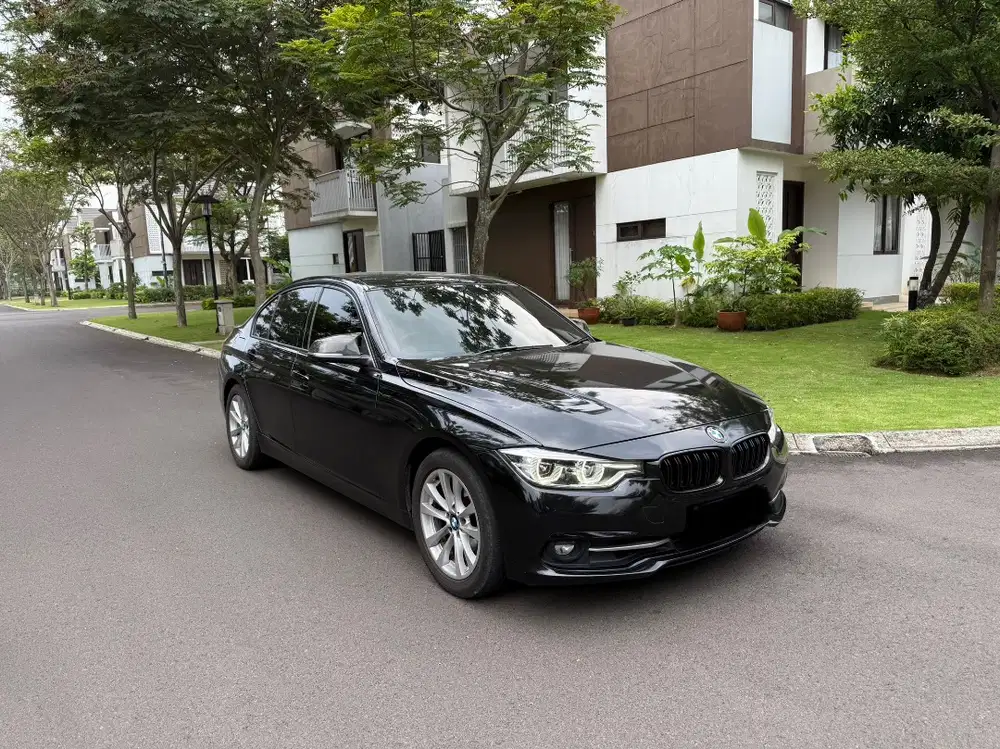 BMW 320i sport F30 matic 2017 Facelift hitam || 2018