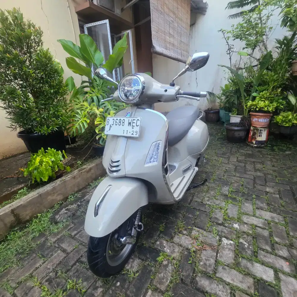 VESPA GTS SUPER 150 2025