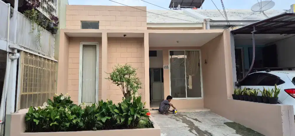 Disewakan rumah tinggal di komplek 1 km dari exit tol sawangan