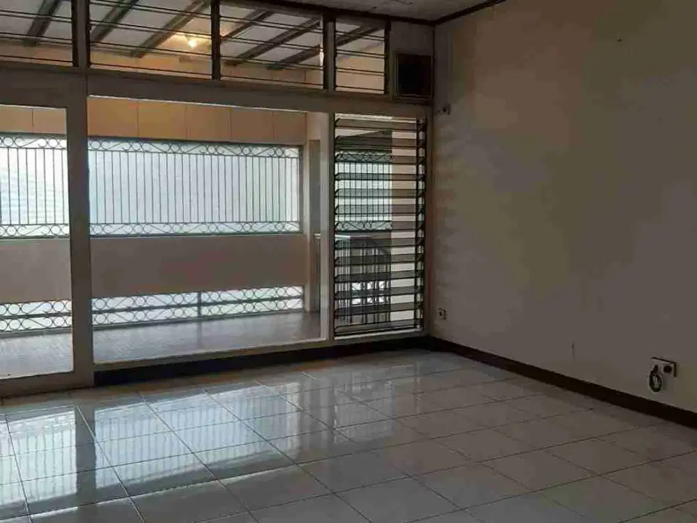 Disewakan Rumah Siap Pakai bisa utk Kantor di Dharmawangsa Jakarta Selatan