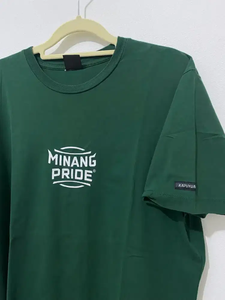 Preloved - Kaos Kapuyuak 3pcs