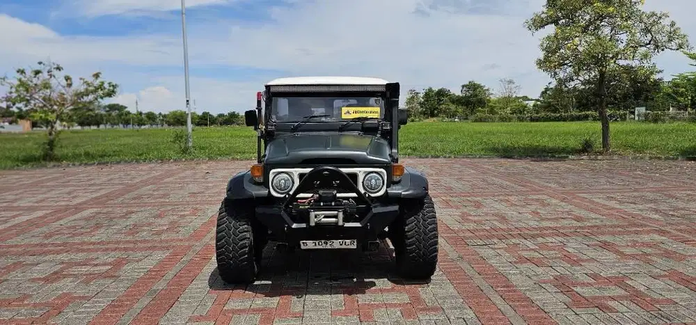 Toyota Hartop Diesel Matik 4x4 thn 1981 Surat Tembus, Full Audio Winch