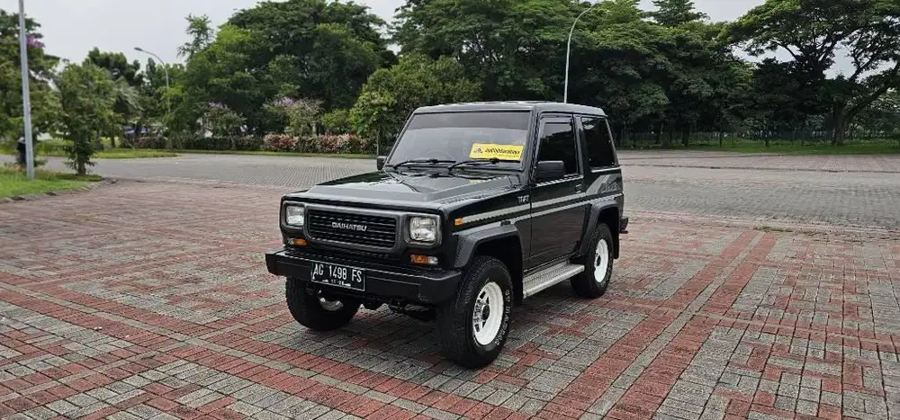 Taft GT F70 4x4 thn 1993 Hijau Army Original Cat ,Interior Original