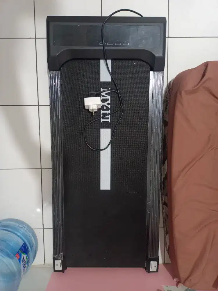 Walking pad / Treadmill only 360 watt