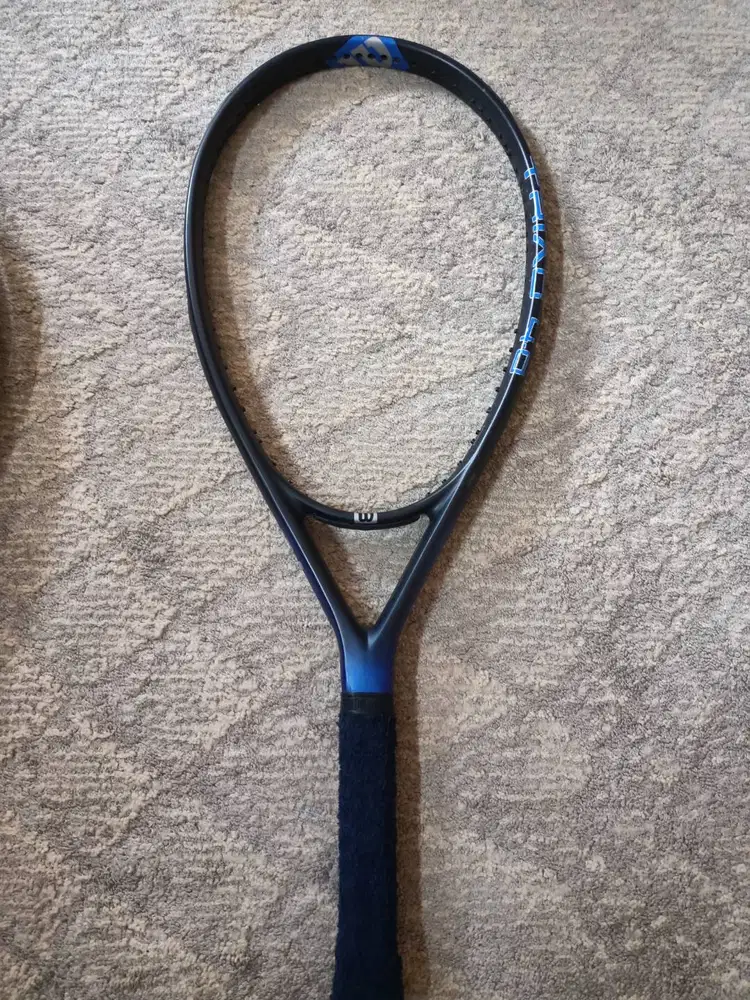 Dijual 1 paket (3) raket tennis, merk Wilson, alinta (brand Australia)