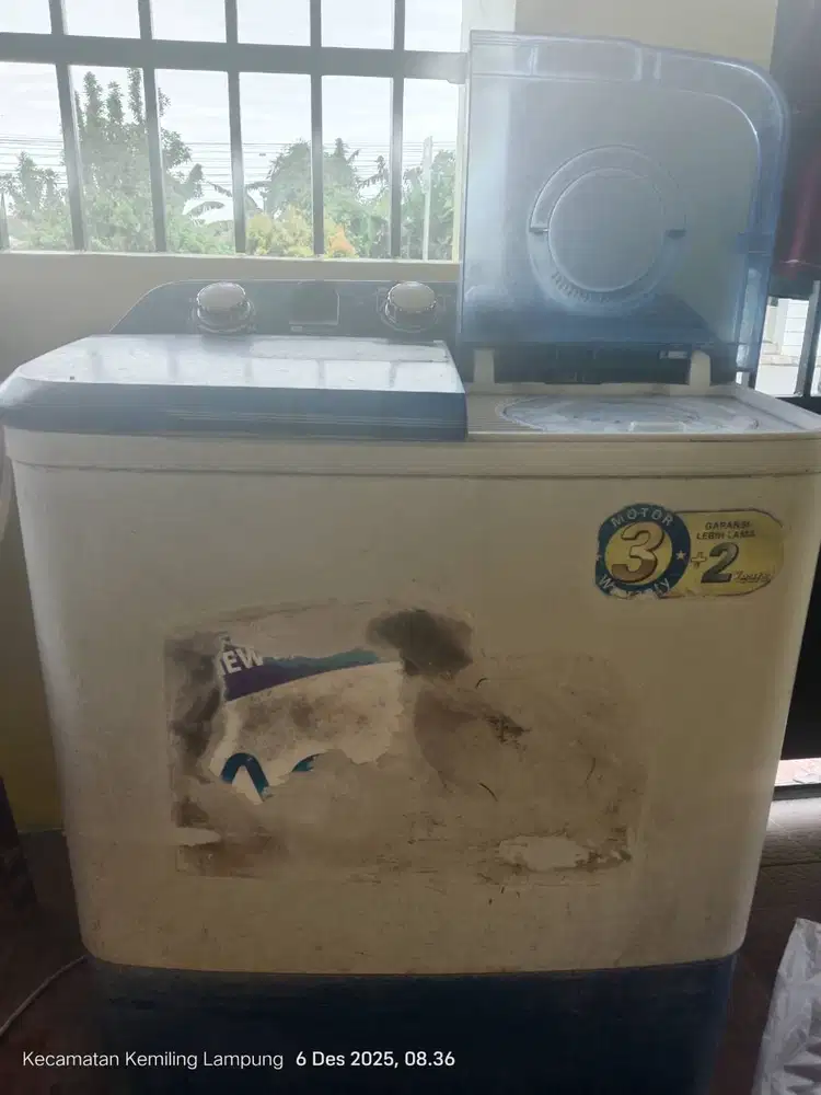 Dijual mesin cuci Aqua