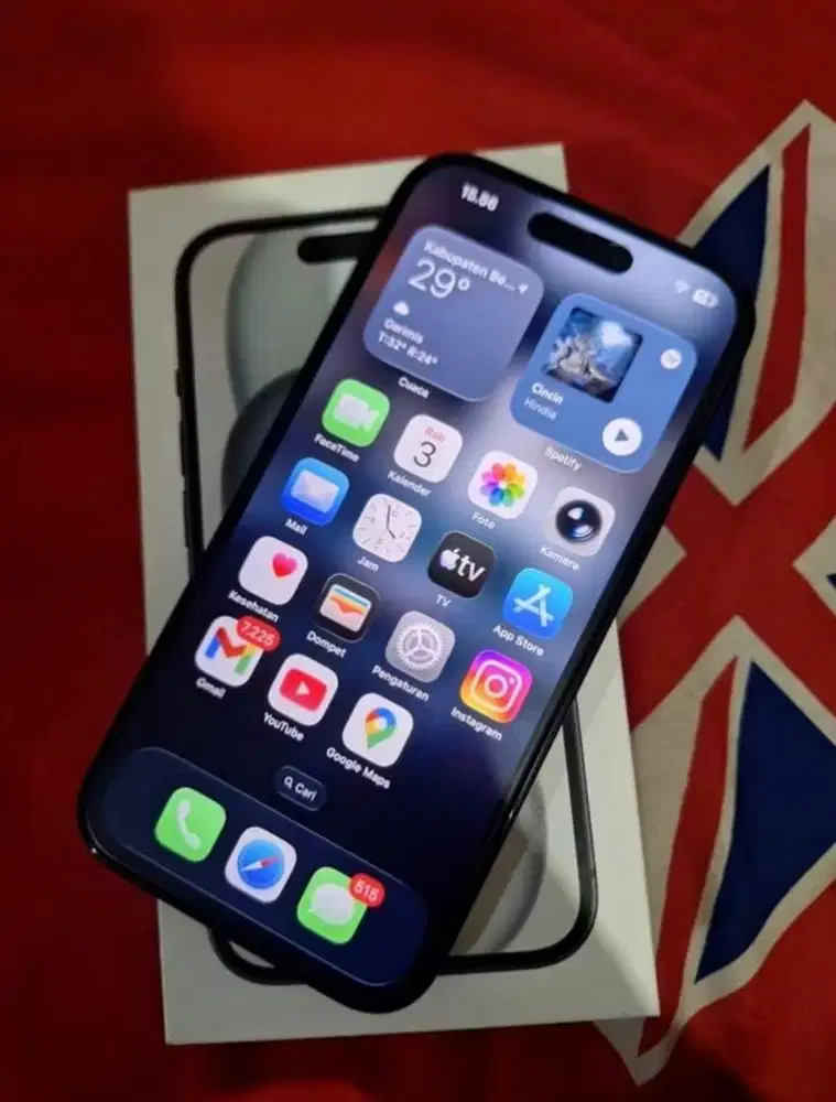 Iphone 15 128 gb ibox masih garansi lama