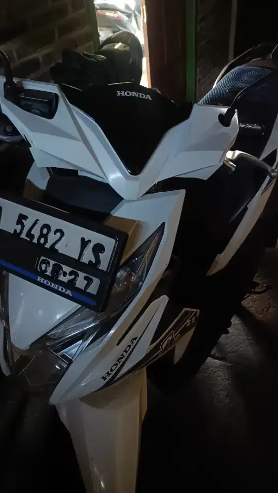 Di jual motor Honda beat