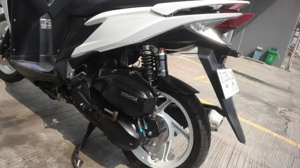 HONDA VARIO KZR125  2013