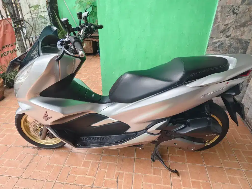 PCX 150 2019 WARNA SILVER