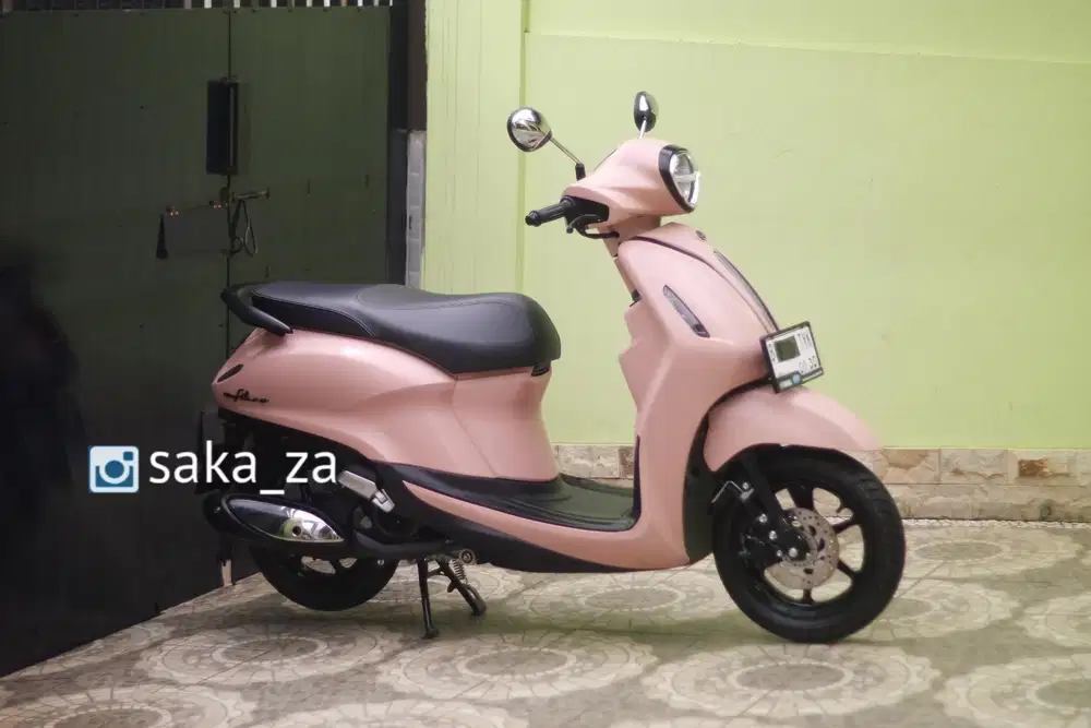( Km 1 Ribu , Baru 3 Bulan ) Yamaha Grand Filano Hybrid Neo 2025