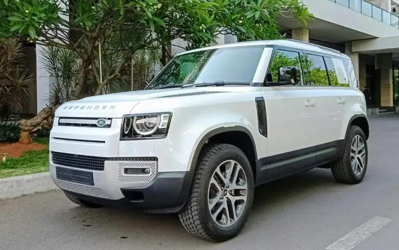 Land Rover Defender 2020 SE 110 2.0 bensin pmakaian 2021 (#2022 #2023)