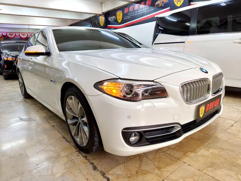 BMW 520i F10 2014 KM ANTIK BANGET