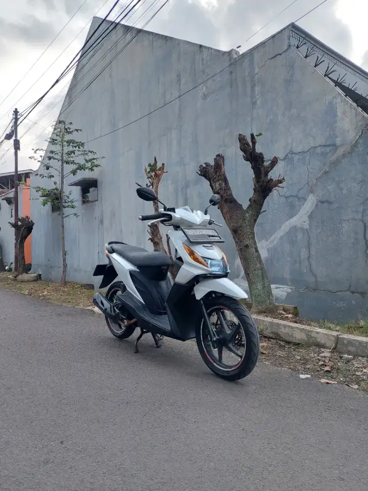 Honda Beat Karbu 2012 Putih Mulus