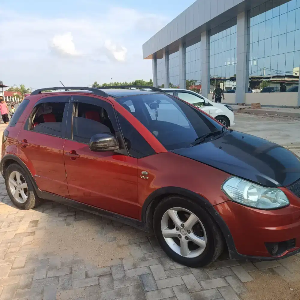 Dijual suzuki X over SX4 2009 Matic