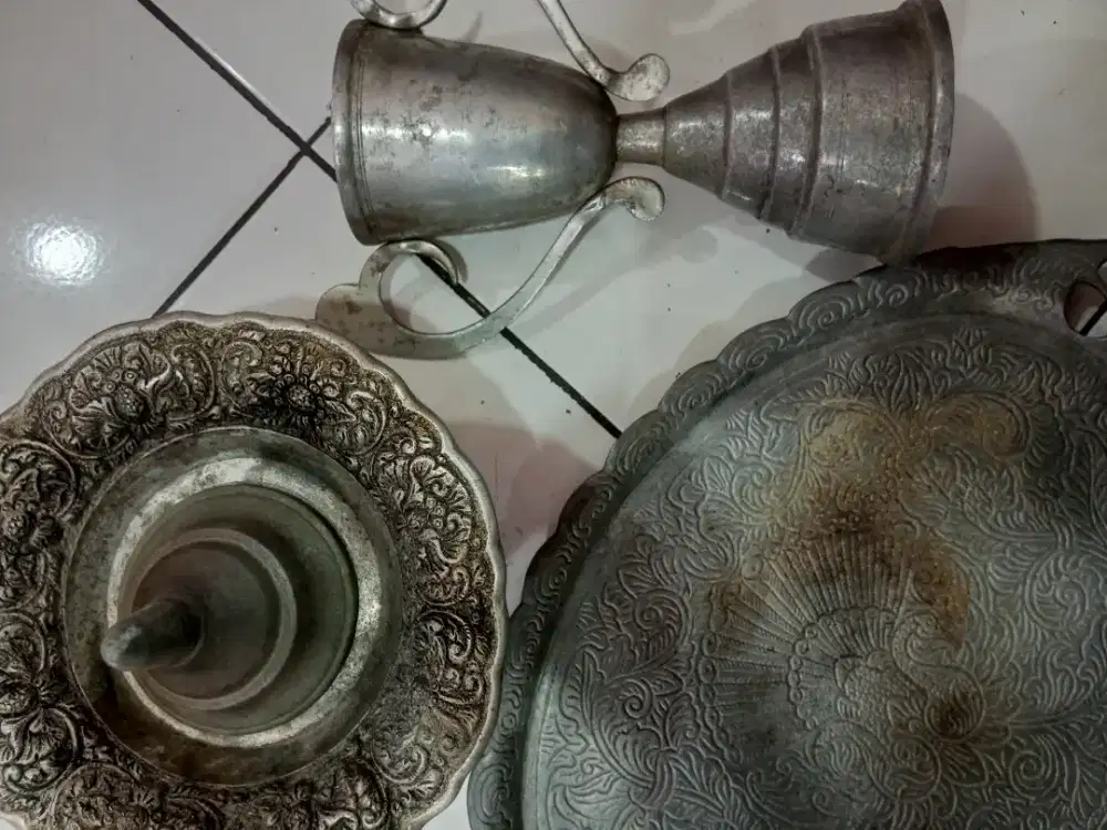 siap beli macam,,barang mas sama perak ya bos