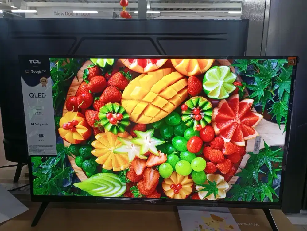 GOOGLE TV 32in Qled New