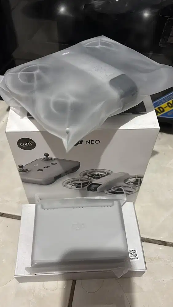 Dji Neo dengan 3 baterai dan hub