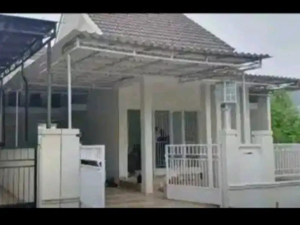 Disewakan Rumah GRaha Tirta Bougenville Waru Sidoarjo  SIU.A332