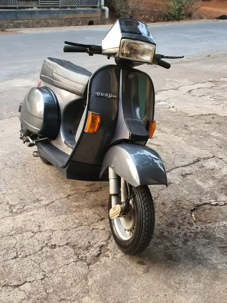 Vespa Excel 150