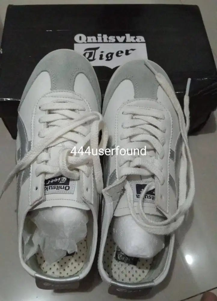 sepatu putih onitsuka tiger