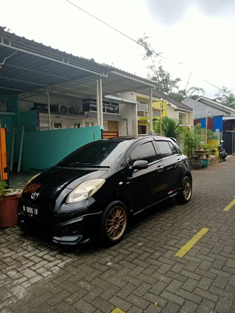 Toyota Yaris 2010 Bensin