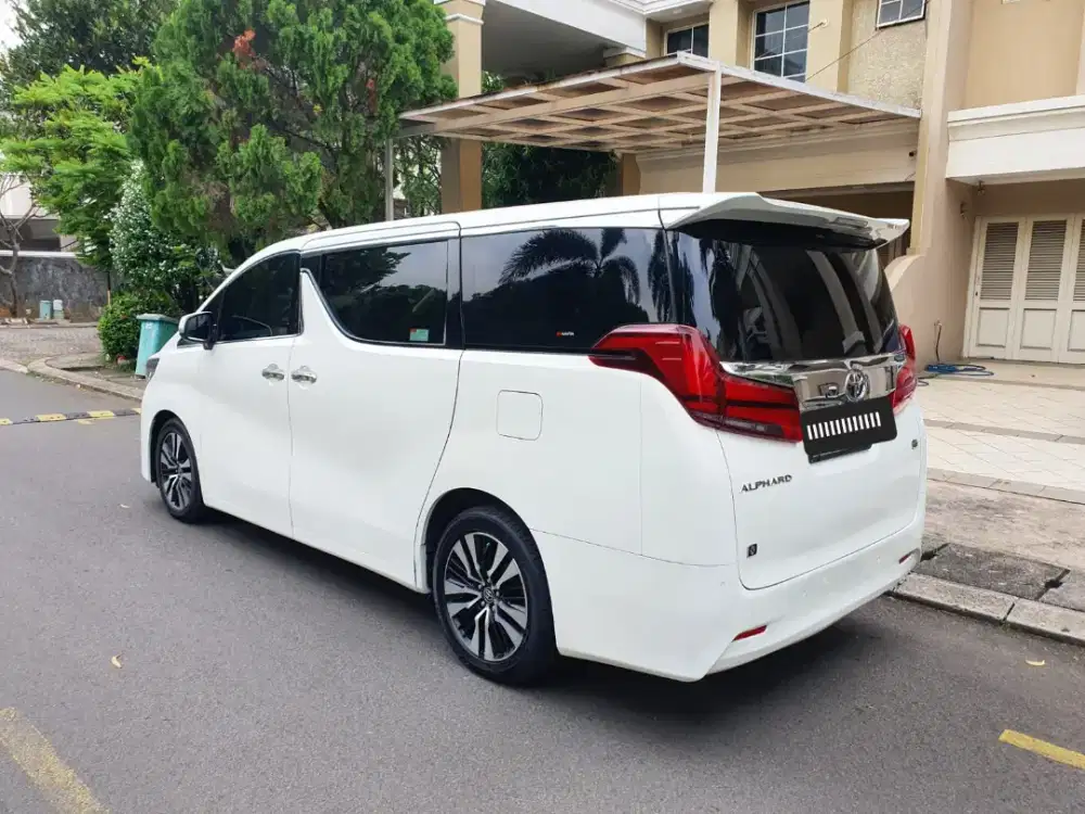 Alphard 2.5 G 2022/21 BU