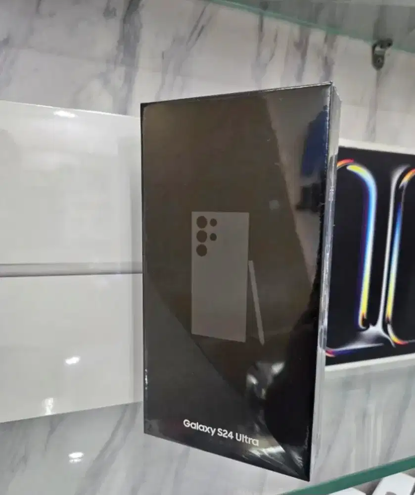 SAMSUNG S24 ULTRA 5G RAM 12 / 256 FREE HYDROGEL+CASE GARANSI RESMI 1TH