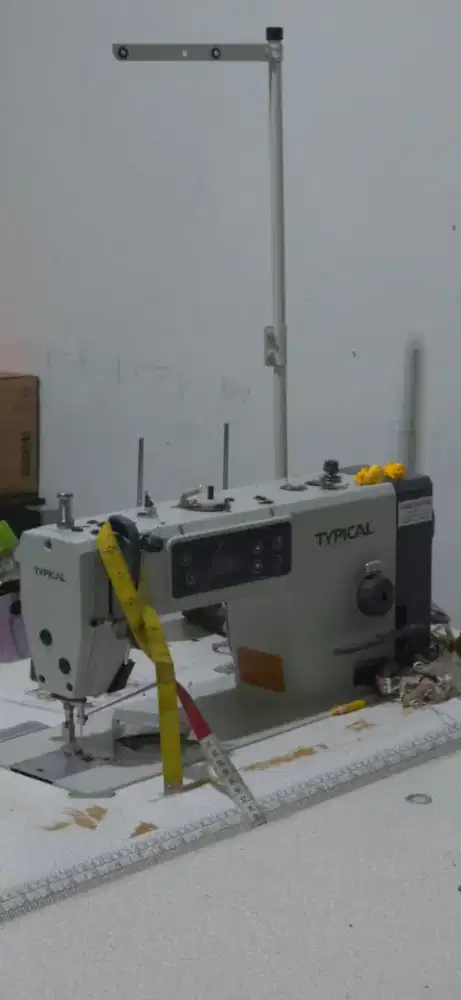 mesin jahit typikal GC-6158MD