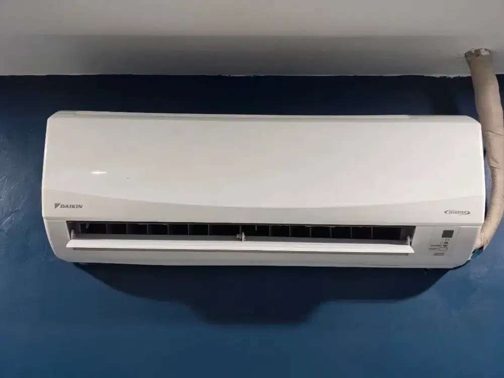 Ac daikin inverter 1.5 Pk satu setengah