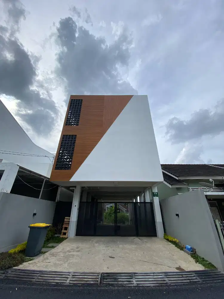 PEMBUATAN BANGUNAN IMPIAN, DESAIN EKSKLUSIF