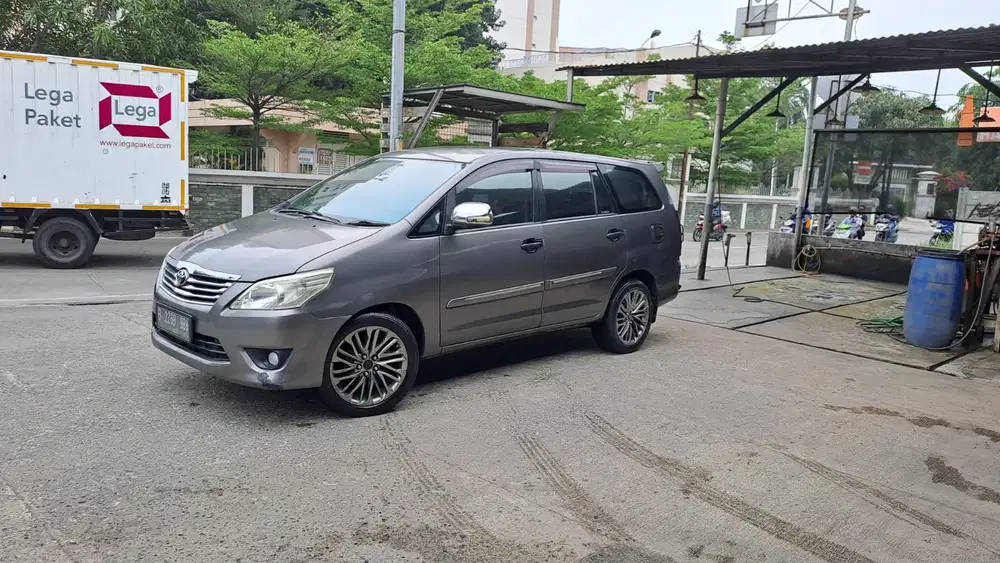 Toyota Kijang Innova 2012 Diesel