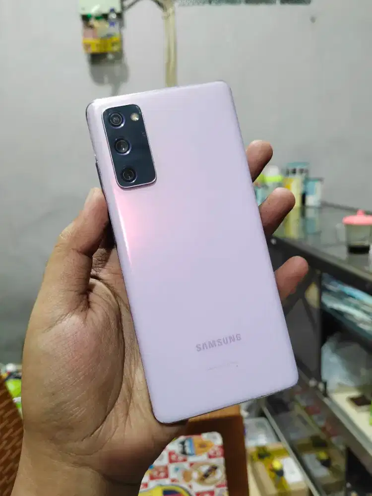Samsung S20 FE 8/128