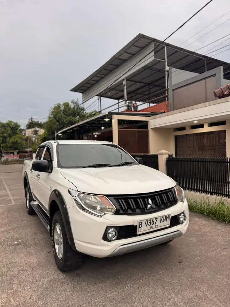 Strada triton 2017 manual diesel istimewa siap pake