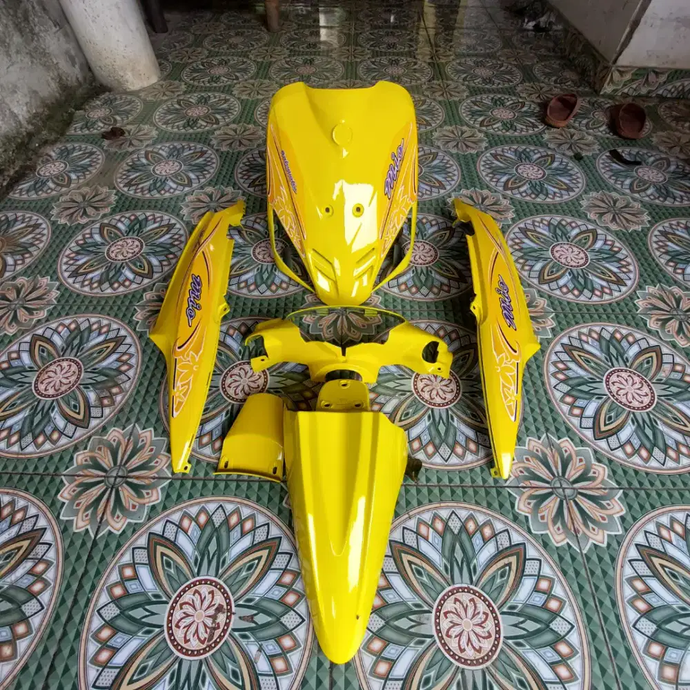 Full body halus mio sporty kuning