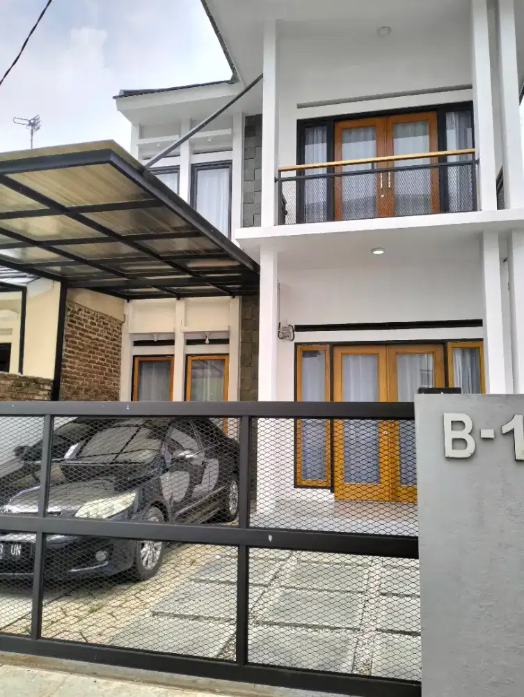 Jual Rumah Tinggal Full furnished di komplek perumahan