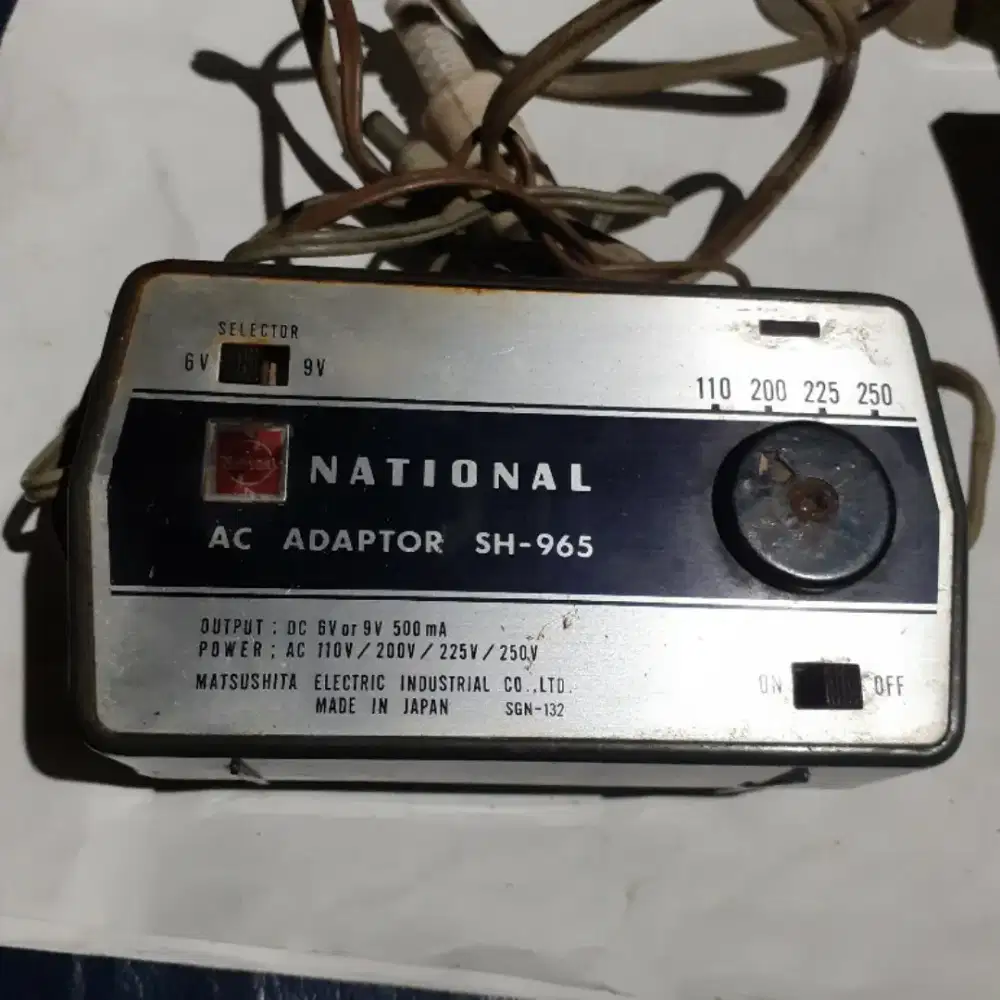 Adaptor Jadul DC 6v/9v

NATIONAL Model SH-965 Made

In Japan