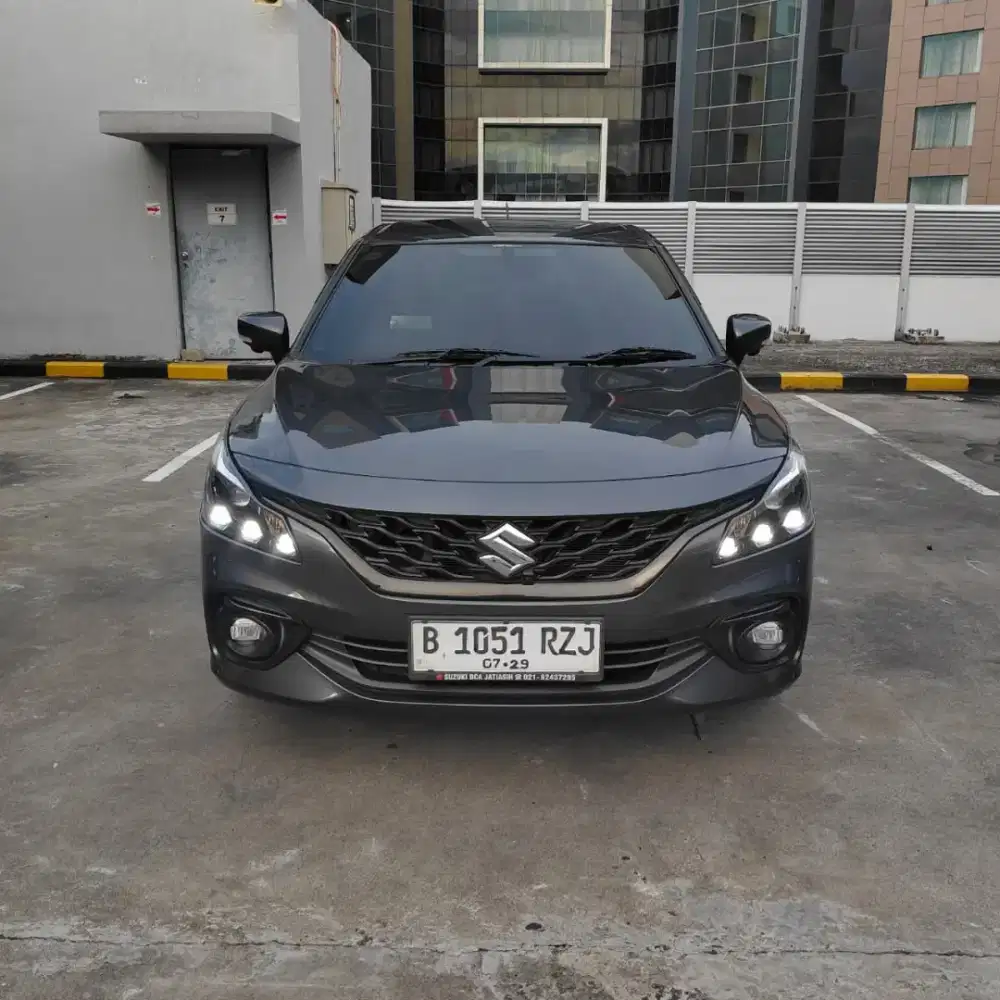 Baleno 1.5 AT 2024 Abu Abu