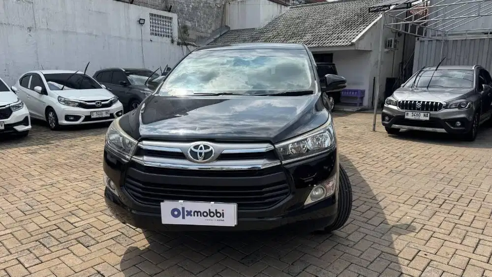 KIJANG INNOVA 2.0 G BENSIN AT 2020