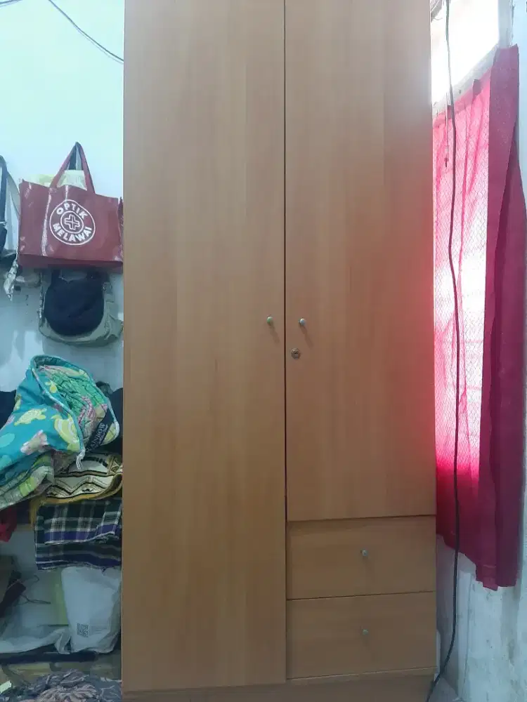 Lemari Pakaian Minimalis