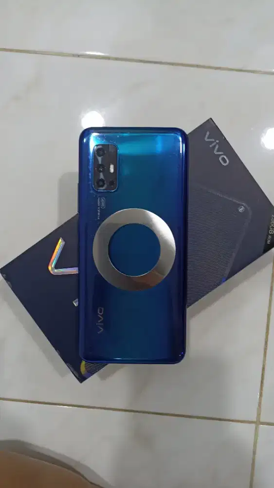 VIVO type V19 kondisi mulus