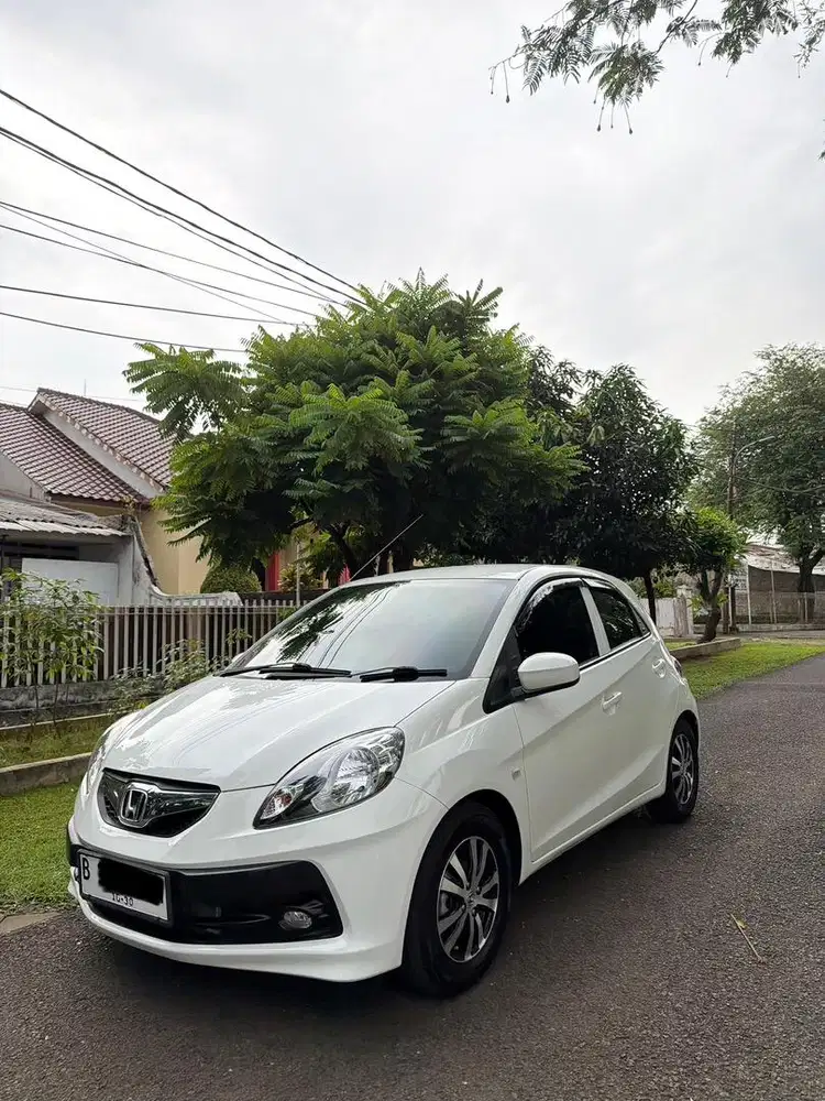 Km 40rb Brio E 2015 Limited edition Cash Full original