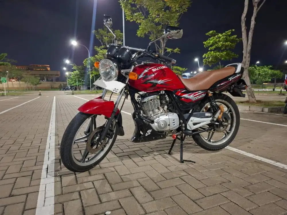 SUZUKI THUNDER 125 TAHUN 2008 LOW KM