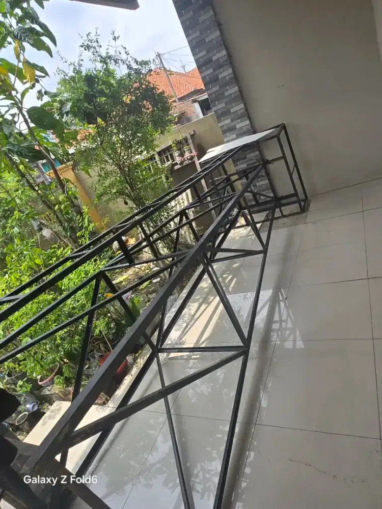 BESI TOREN / TIANG TOREN