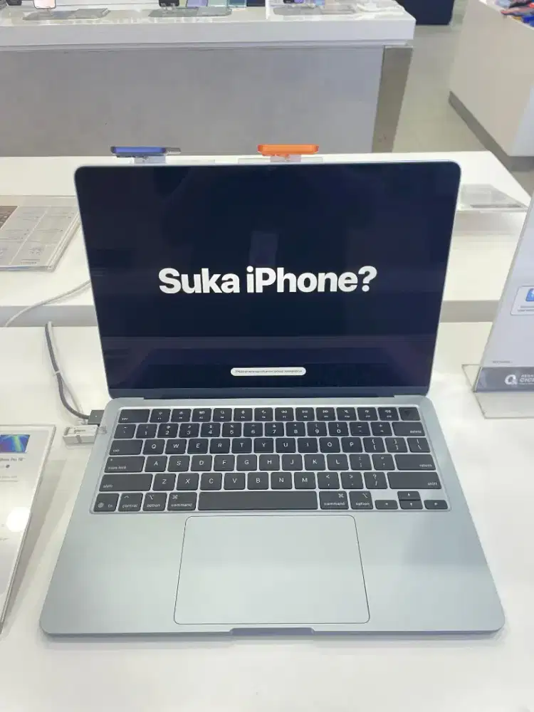 Cicilan Apple macbook air pakai HomeCredit