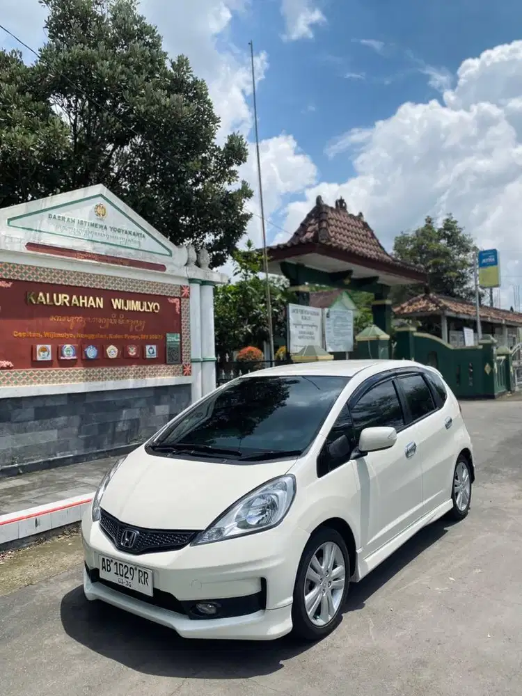 Honda Jazz GE8 1.5 E (RS) AT (CKD)