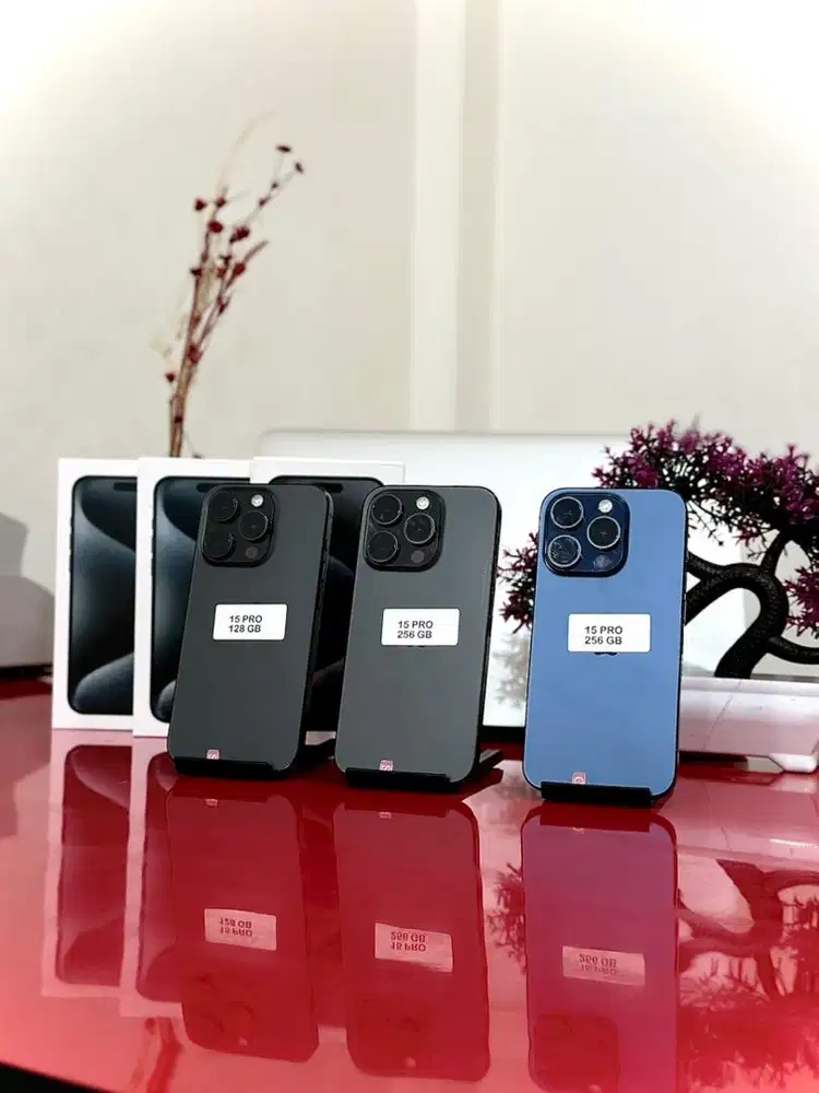 iPhone 15 Pro 128 & 256 like new international all operator
