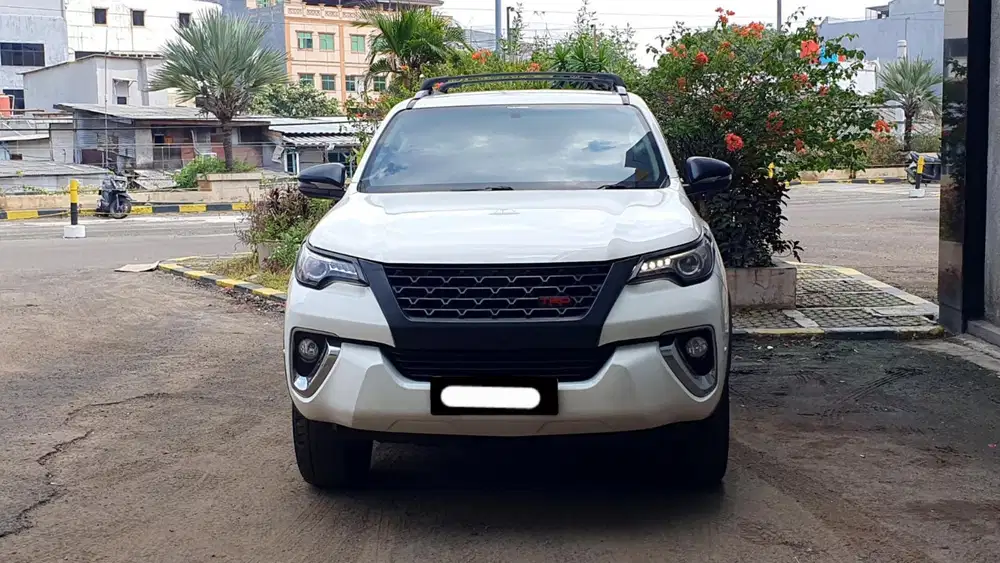 Km68rb toyota fortuner vrz diesel 2019 putih matic