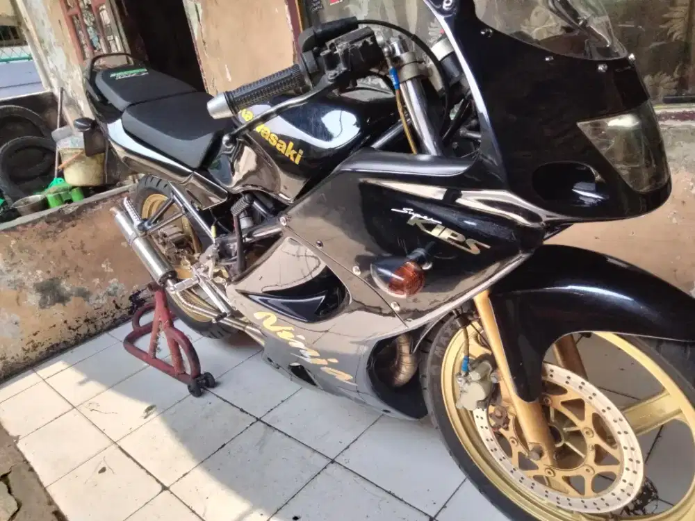 Jual motor kawasaki ninja R 150cc