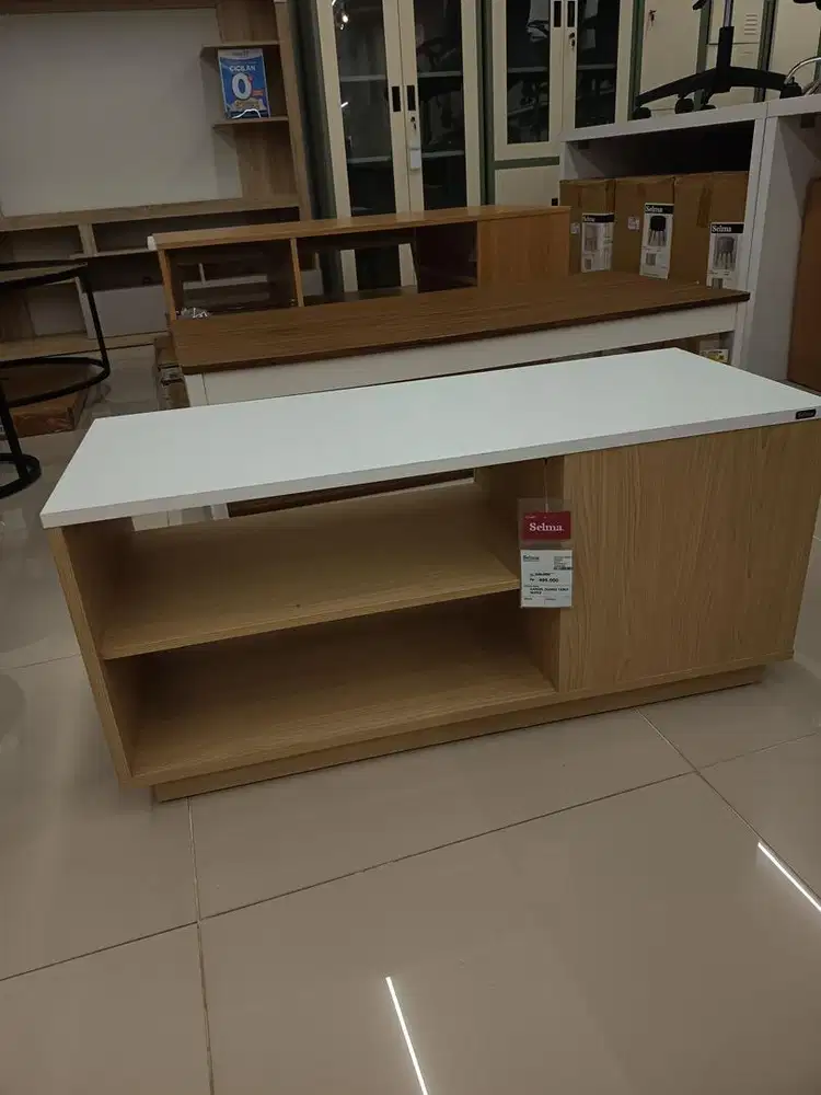 Carrol Coffee  Table Maple